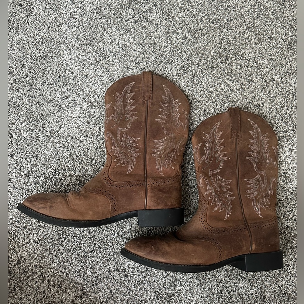 Ariat Heritage Stockman Round Toe Boots